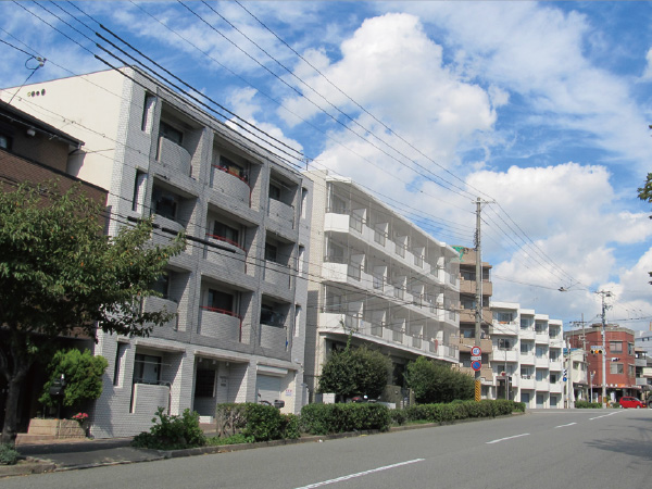 駅西側の住宅街